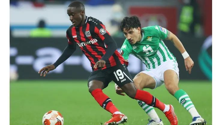 El Leverkusen goleó al Real Betis en la Europa League.