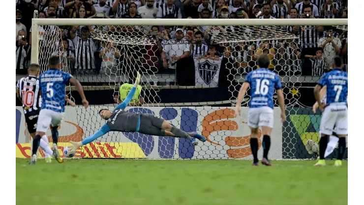 Vargas marcó de penal
