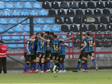 Tabla: Huachipato se prende y complica más a la U