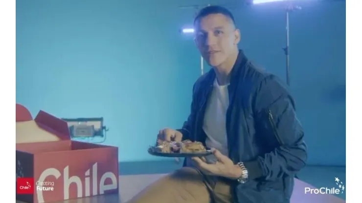 Mostrando los mejores productos nacionales se mostró en un comercial Alexis Sánchez