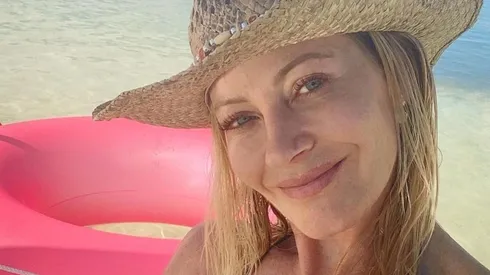 Marcela Vacarezza en una playa de Miami.