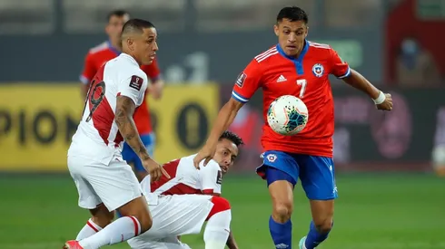 Tal como pasó con Chile, la FIFA también fue a sancionar a Perú por el mal comportamiento de sus hinchas.