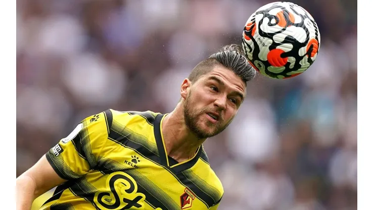 Adelantan que Sierraltan renovó contrato con el Watford hasta 2017.