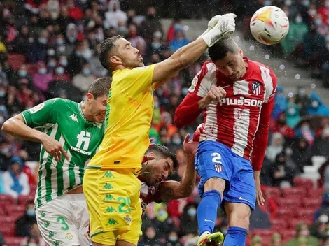 Prensa española: "Bravo salvó al Betis de una goleada mayor"