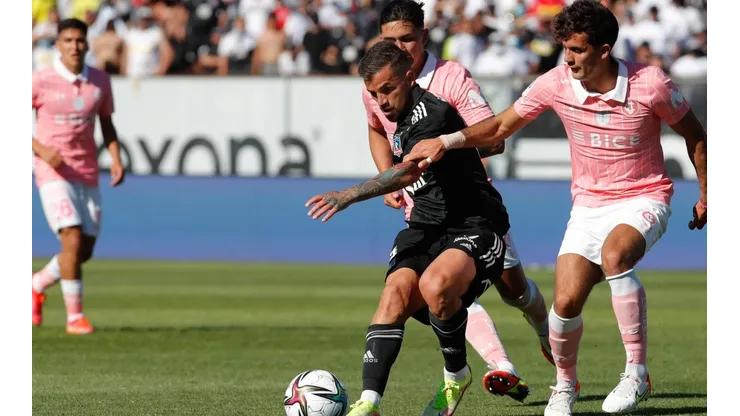Colo Colo y la UC definen al campeón en las últimas cinco fechas
