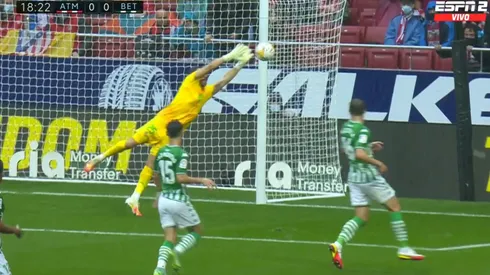 El tapadón de Bravo a Griezmann en el Wanda Metropolitano.
