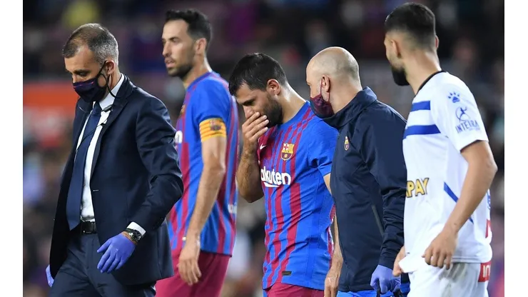Agüero tuvo que ser reemplazado ante Alavés
