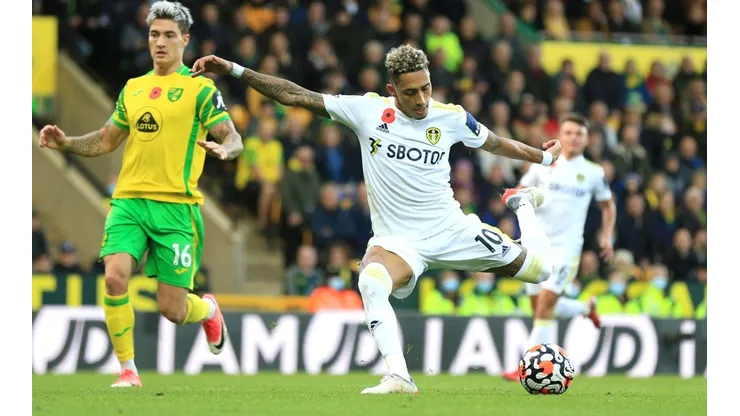 Raphinha volvió a brillar como la figura en el Leeds de Marcelo Bielsa