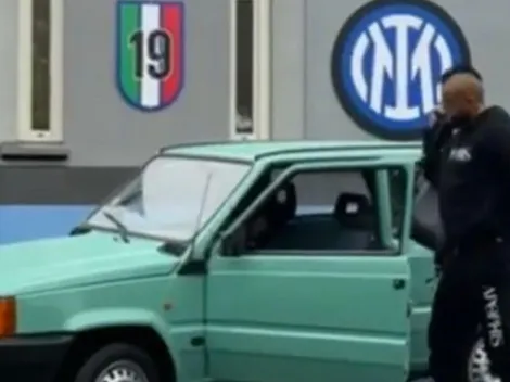 James le tira onda al nuevo Fiat Panda del "King"