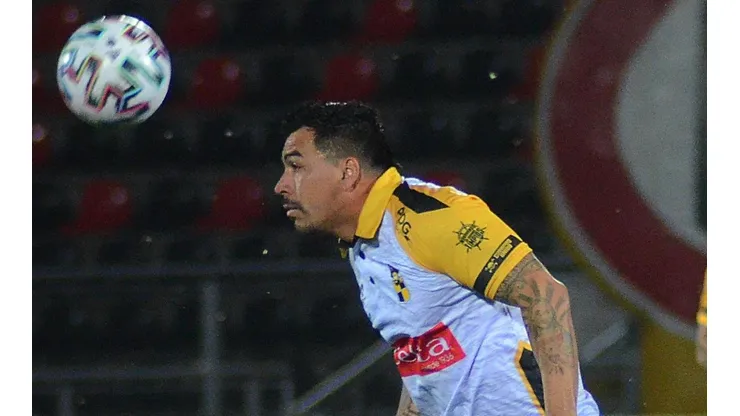 Coquimbo Unido no pudo con San Luis y deja en suspenso el ascenso.