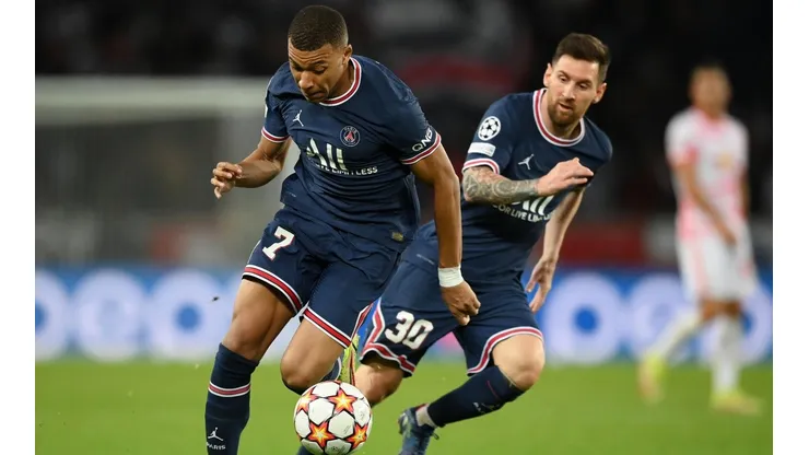 Kylian Mbappé es baja mientras que Lionel Messi espera la posibilidad de jugar.