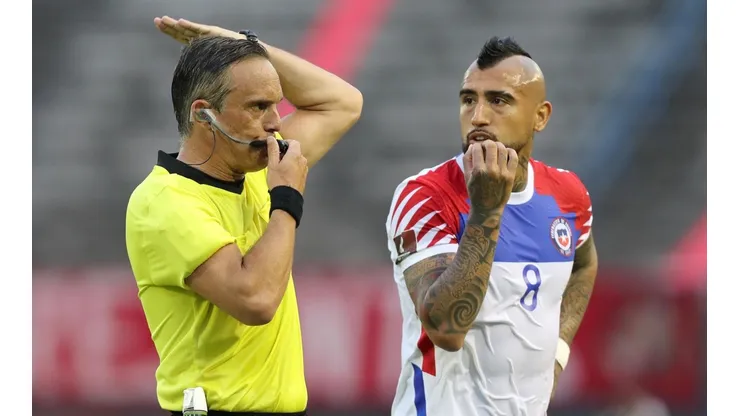 Las polémicas declaraciones de Arturo Vidal sobre el juez argentino le costaron una multa