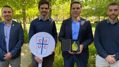 El Gerente General de Cruzados, Juan Pablo Pareja, agradeció la entrega del importante galardón