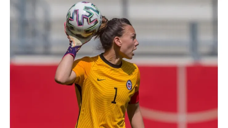 Christiane Endler no está contenta tras las dos derrotas de la Roja en los amistosos ante Colombia.