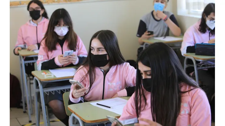 ¿Están permitidas las clases presenciales en fase 3?