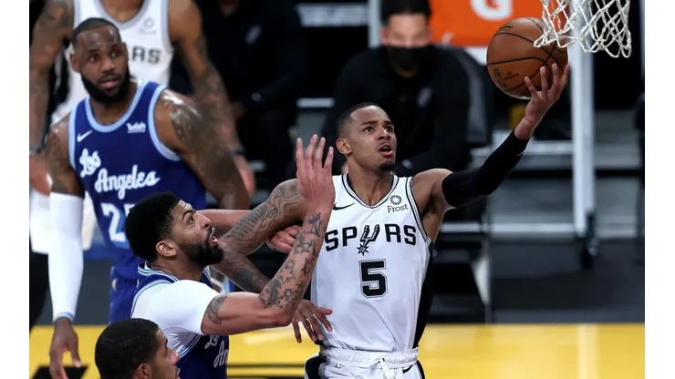 Los Spurs esperan amargarle la jornada a los Lakers.