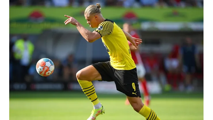Una fuerte dolencia en la cadera dejará al crack de BVB sin fútbol hasta el próximo año.