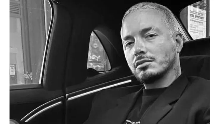 J Balvin ha recibido duros golpes el último tiempo por las polémicas que ha generado.