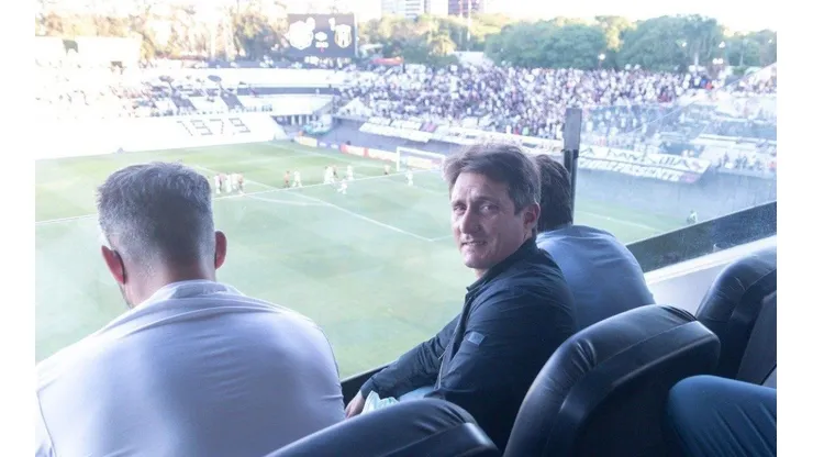 Guillermo Barros Schelotto asumió el sábado en Paraguay y ya prepara el duelo ante Chile del próximo 11 de noviembre