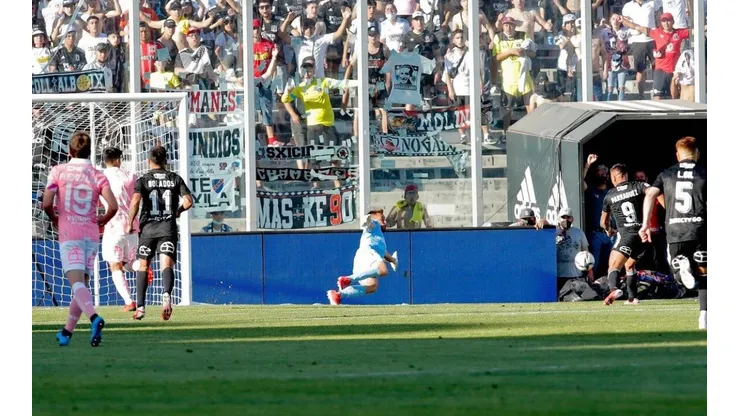 Parraguez en el momento de su gol