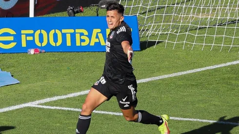 Pablo Solari fue una de las figuras del partido al marcar el primer gol de Colo Colo
