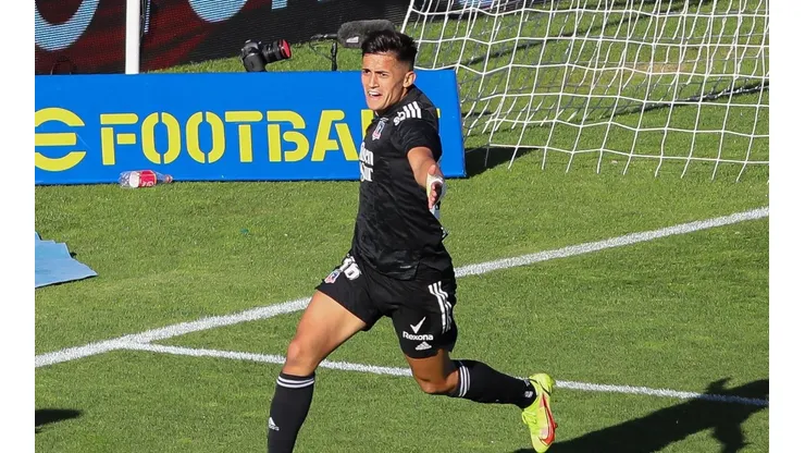 Pablo Solari fue una de las figuras del partido al marcar el primer gol de Colo Colo