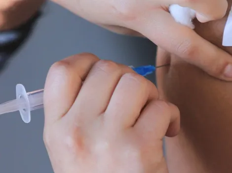 Revisa AQUÍ quiénes deben vacunarse con Dosis de Refuerzo desde el 25 al 29 de octubre