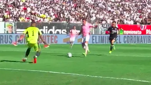 Valencia anotó el 0-1 para el triunfo de Católica ante Colo Colo