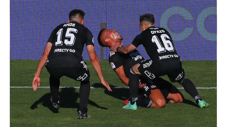 Colo Colo y Universidad Católica en su partido por el Campeonato Nacional.