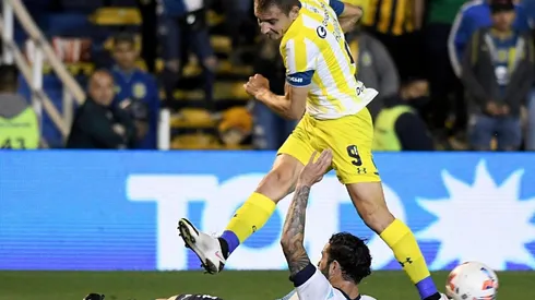 Eugenio Mena es considerado entre los primeros titulares de Fernando Gago en Racing.