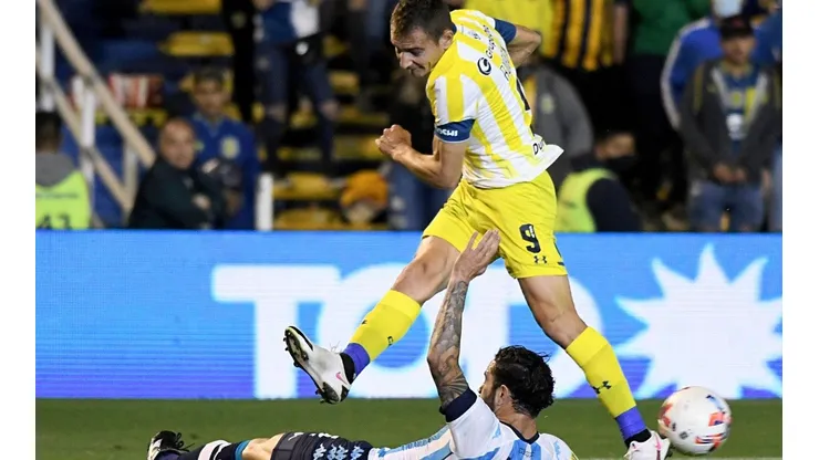 Eugenio Mena es considerado entre los primeros titulares de Fernando Gago en Racing.