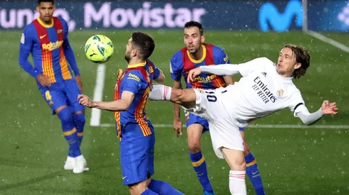 Sin Messi o Cristiano Ronaldo, este domingo Barcelona y Real Madrid se reencuentran en El Clásico de La Liga de España.