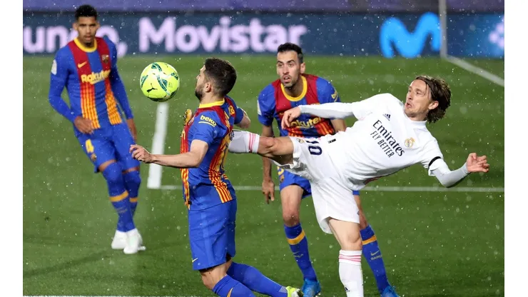 Sin Messi o Cristiano Ronaldo, este domingo Barcelona y Real Madrid se reencuentran en El Clásico de La Liga de España.