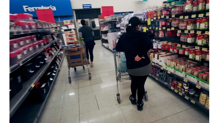 ¿Hasta qué hora funcionan los supermercados el fin de semana?