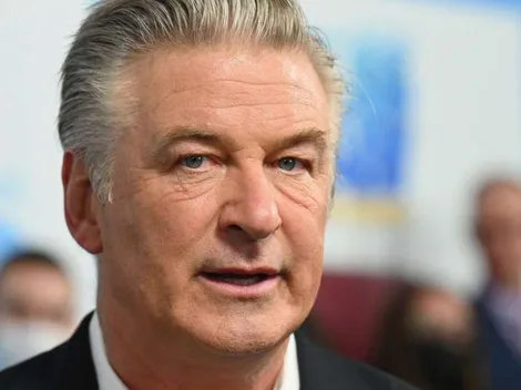Alec Baldwin habla tras darle muerte a directora de fotografía
