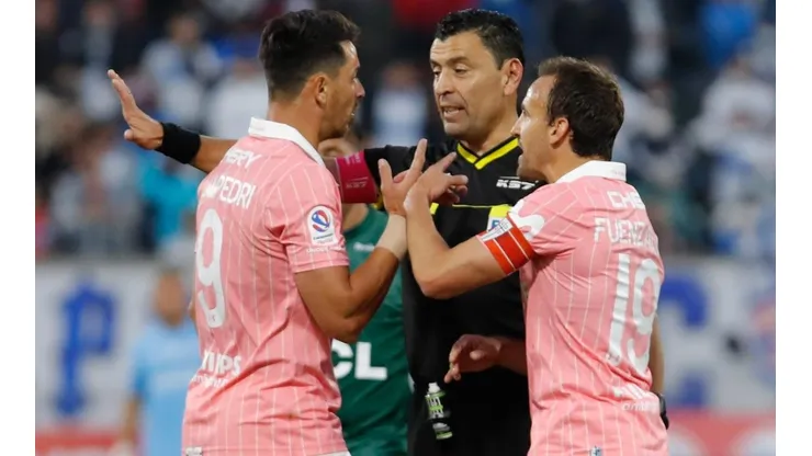 Presidente del Tribunal de Disciplina explica por qué se absuelve a Zampedri y se mantiene castigo a Lanaro en la UC contra Colo Colo.