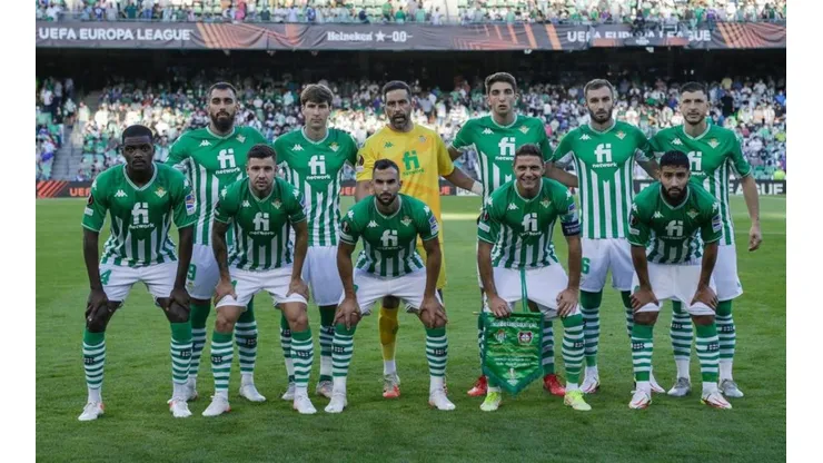 Bravo fue figura en el Betis contra Bayer Leverkusen y en España le pusieron nota 10.