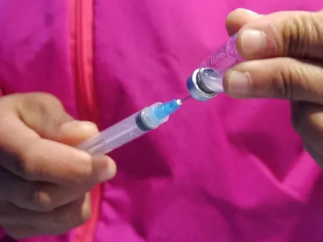 ¿Quiénes deben vacunarse con dosis de refuerzo este viernes?