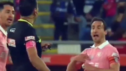 José Pedro Fuenzalida encaró directamente a Roberto Tobar en medio del polémico partido entre Universidad Católica y Santiago Wanderers
