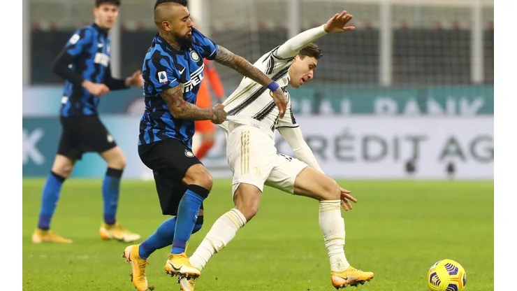 Arturo Vidal anotó un gol clave en la victoria de Inter sobre Juventus en la temporada pasada