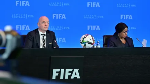 Infantino convocó a una cumbre mundial