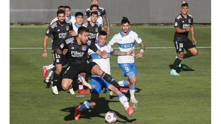 El último duelo entre albos y cruzados finalizó con un empate sin goles en San Carlos de Apoquindo.