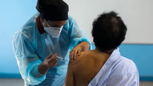 Revisa quiénes deben vacunarse este martes