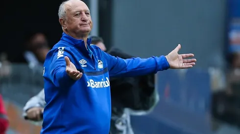 Scolari pudo enfrentar a Chile si aceptaba la oferta de Paraguay