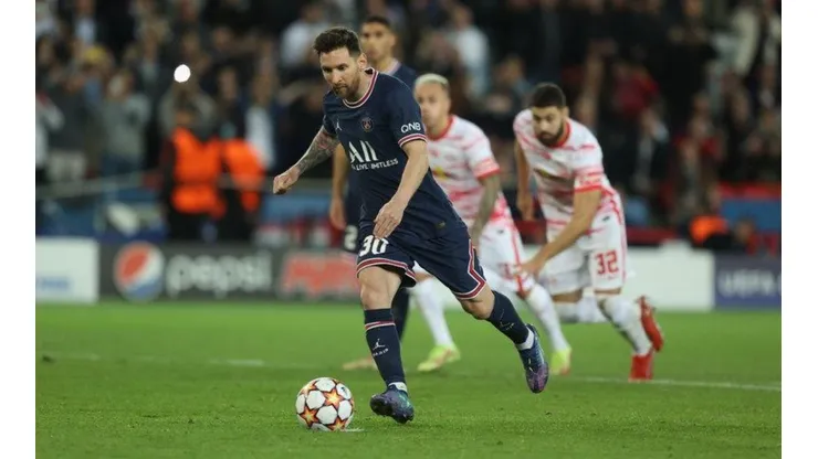 Messi marcó un doblete y Mbappé un golazo