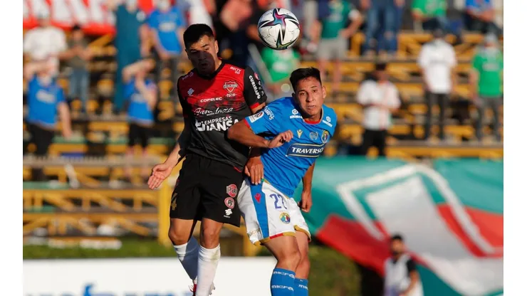 Audax no pudo con Ñublense y se aleja de la lucha por el título