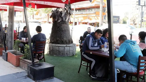 Restaurantes también tienen aforos determinados según espacio abierto o cerrado.