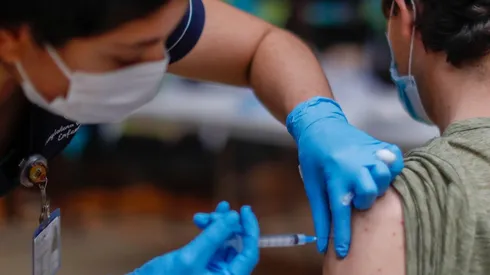 Calendario de Vacunación Dosis de Refuerzo lunes 18 de octubre