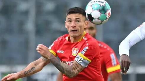 Aránguiz no estará ante el Bayern Múnich y en la Roja están alertas