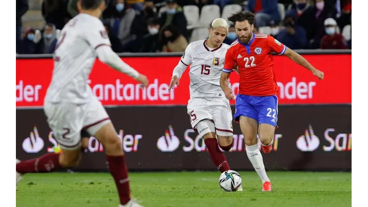 Chile sacó seis de nueve puntos en las eliminatorias en la última triple fecha